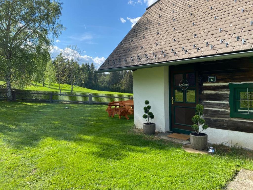 Ferienhaus Waldtraum Sankt Veit an der Glan Exterior foto
